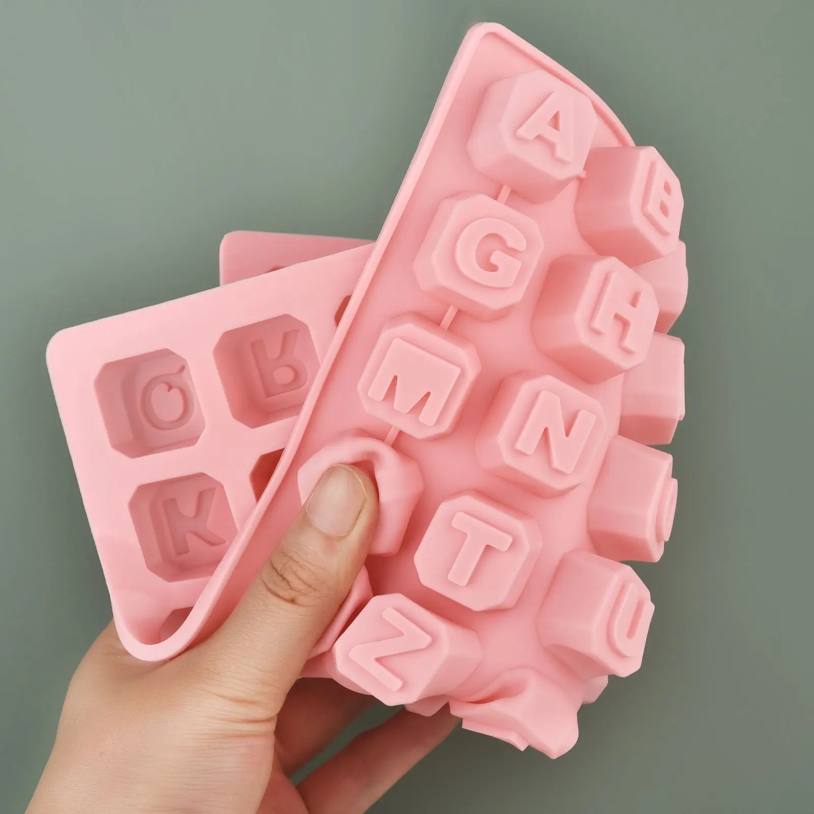 48 文字英語アルファベット文字シリコーン型石鹸型ケーキカッ - Soap Making Gloves のレビューと価格